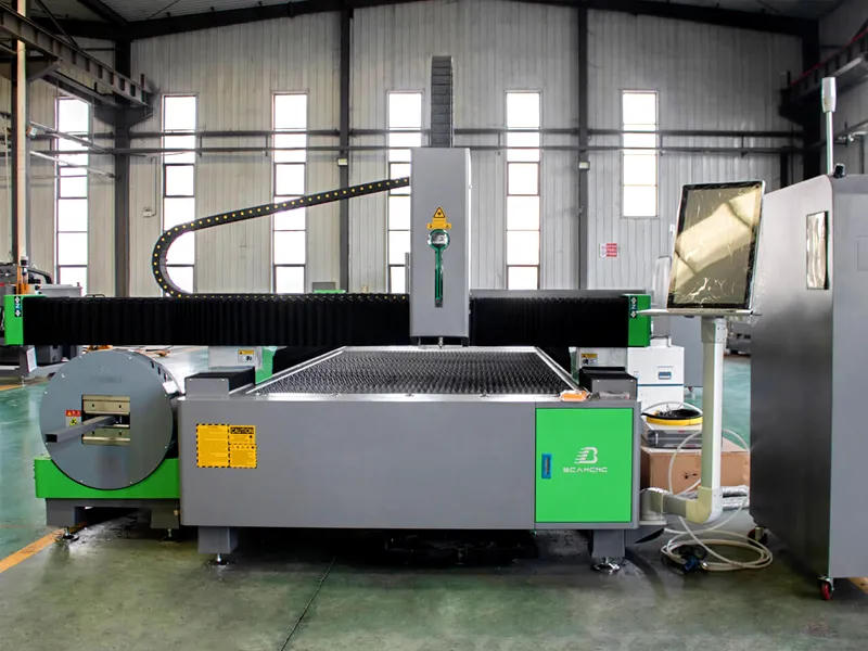 Large format laser cutting machine